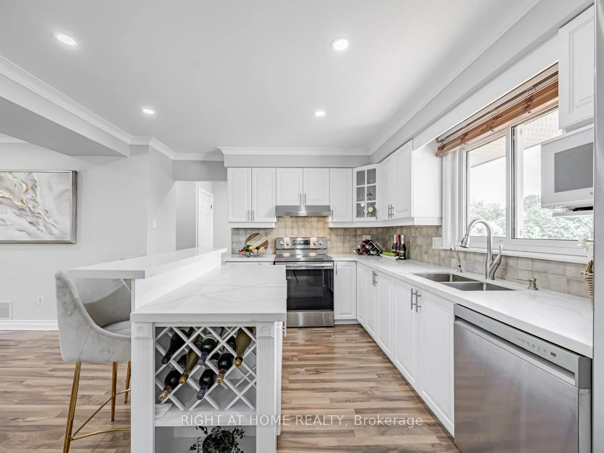 7975, 18th, Rural King, King