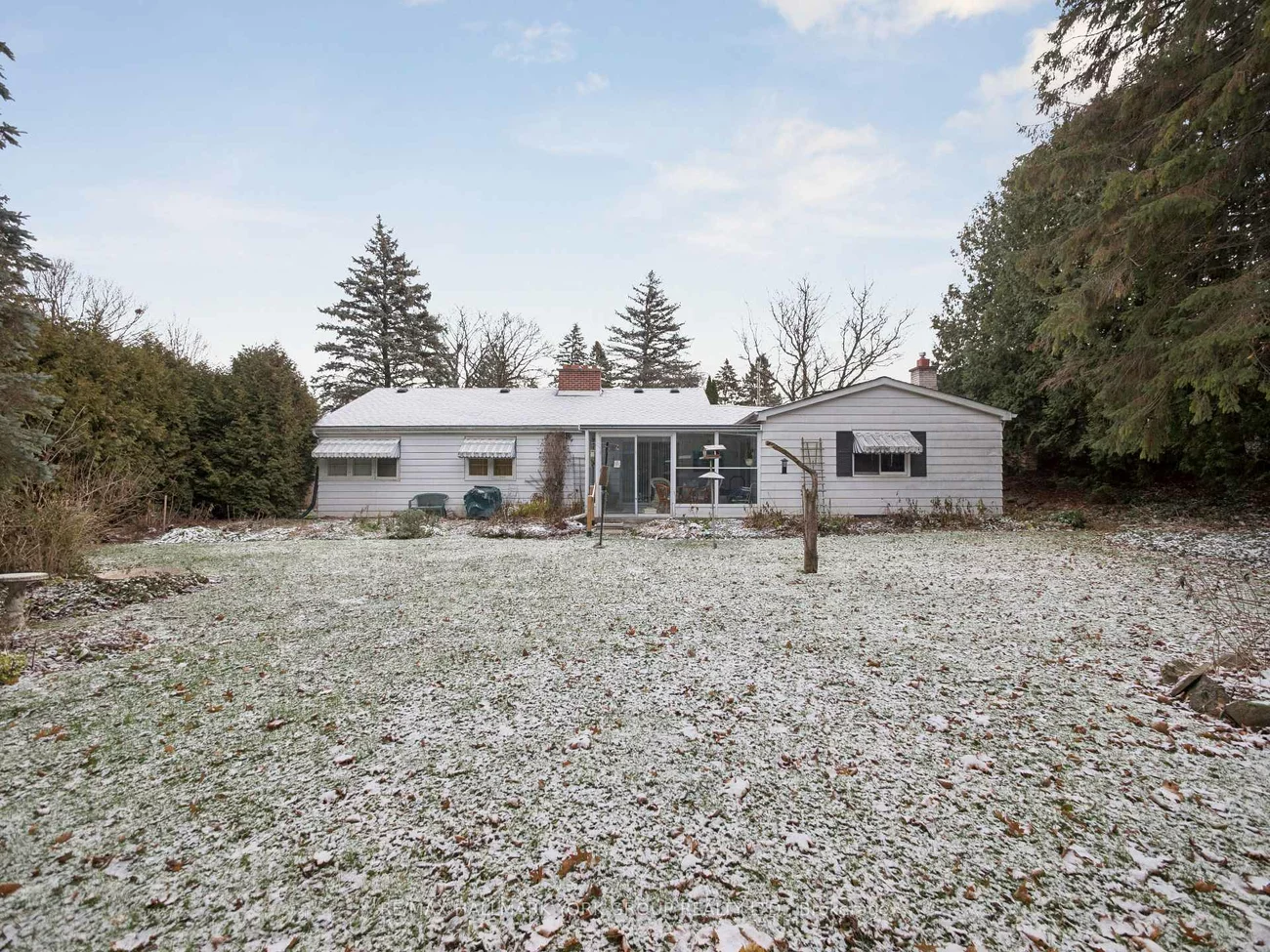 60, Charles, King City, King