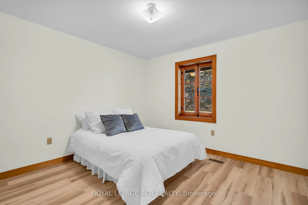 300, Old Bathurst, Rural King, King