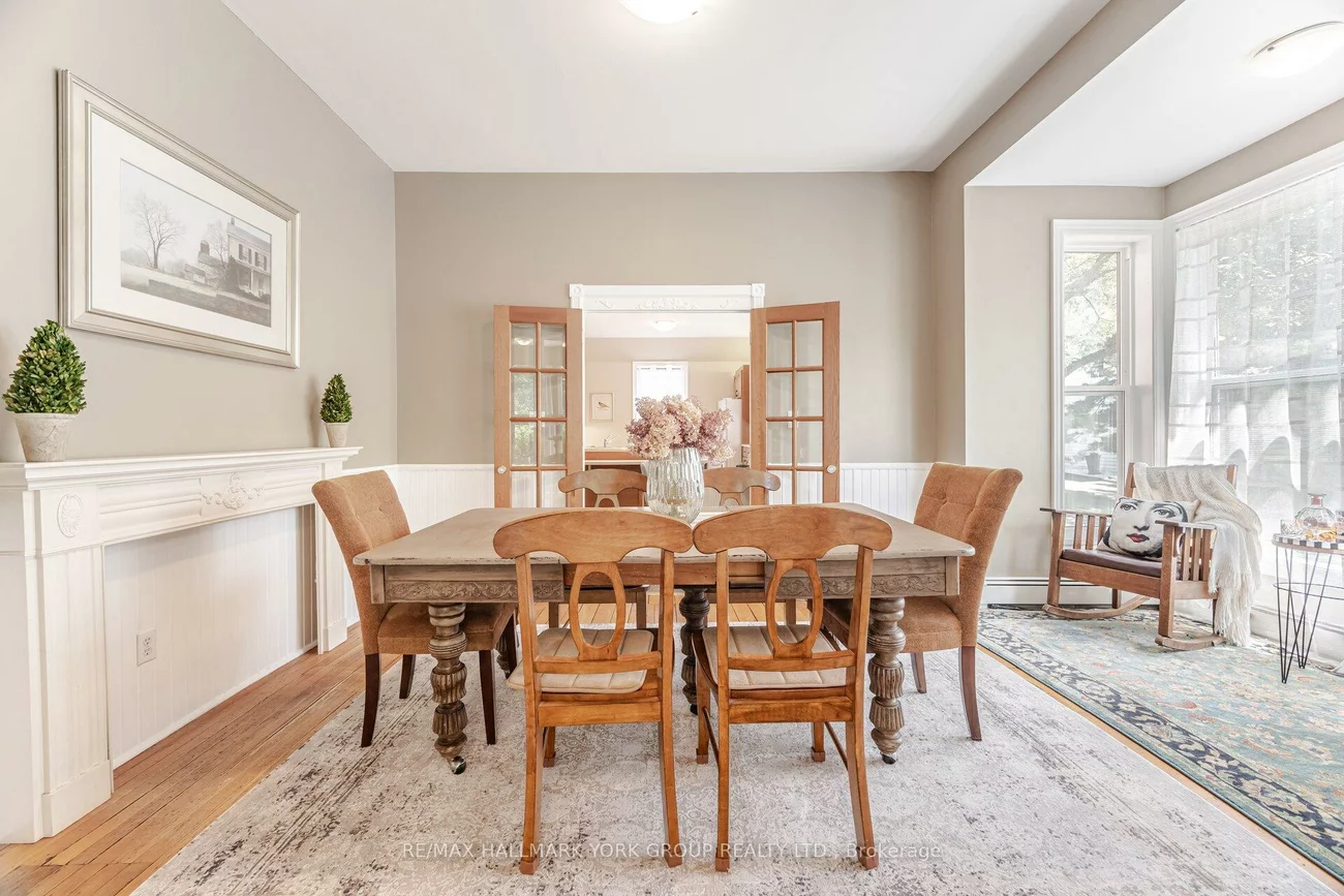 390, Main, Schomberg, King