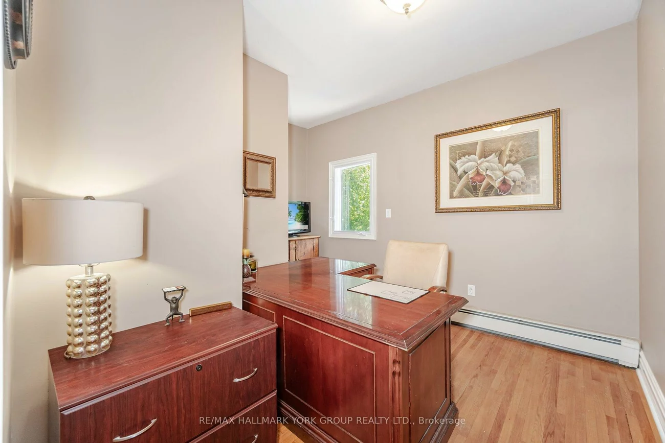 390, Main, Schomberg, King