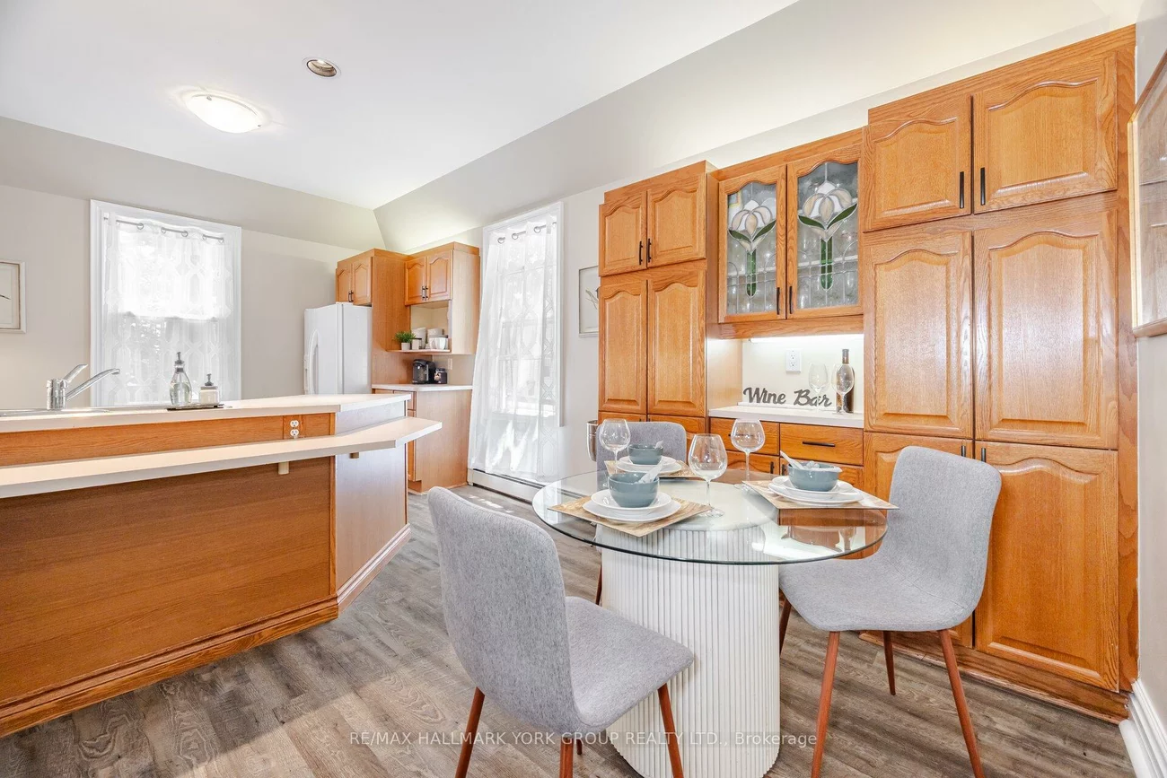 390, Main, Schomberg, King