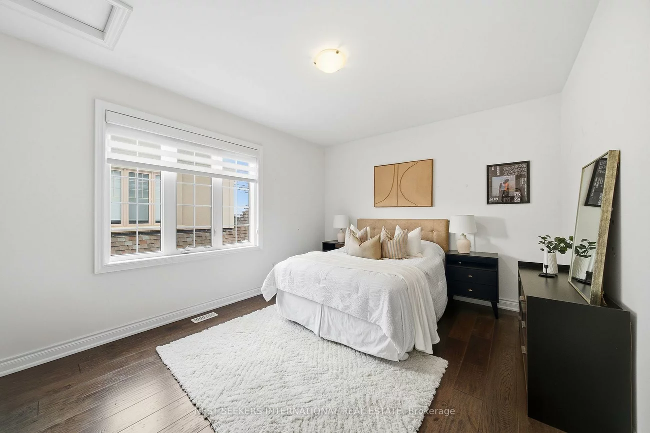 10, Larkin, Nobleton, King