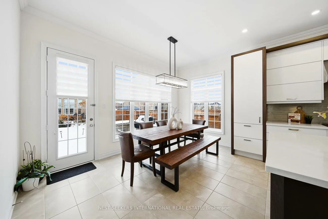 10, Larkin, Nobleton, King