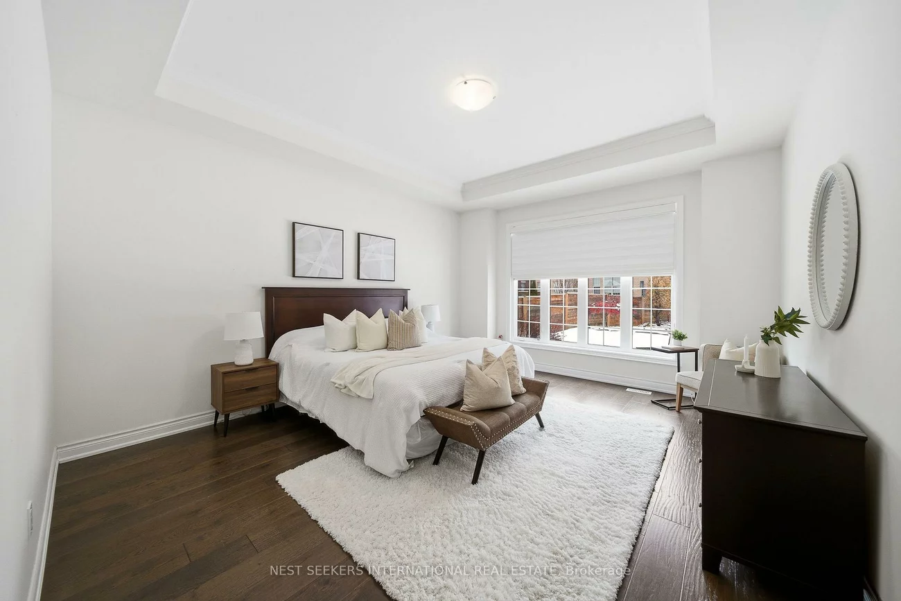 10, Larkin, Nobleton, King