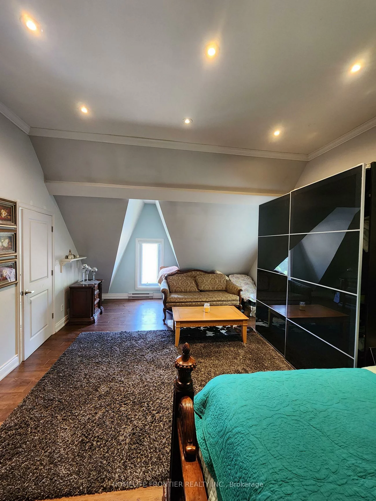 3, Mandalane, Schomberg, King