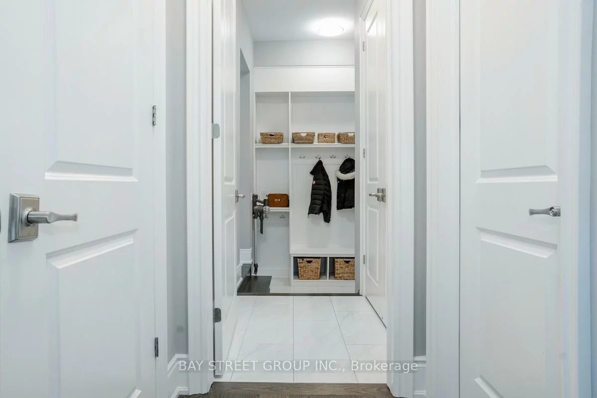 39, Cairns, King City, King