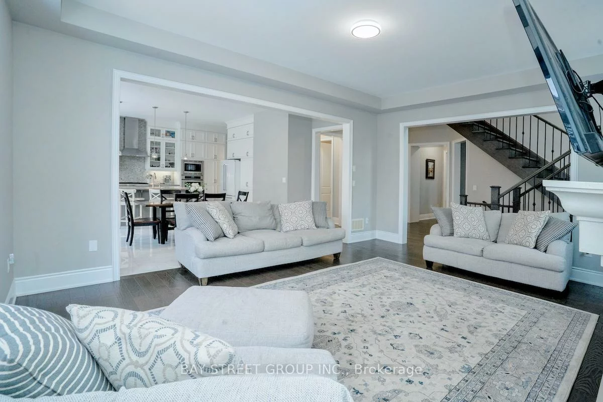 39, Cairns, King City, King