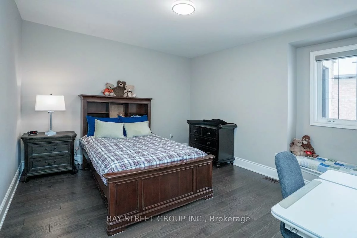 39, Cairns, King City, King