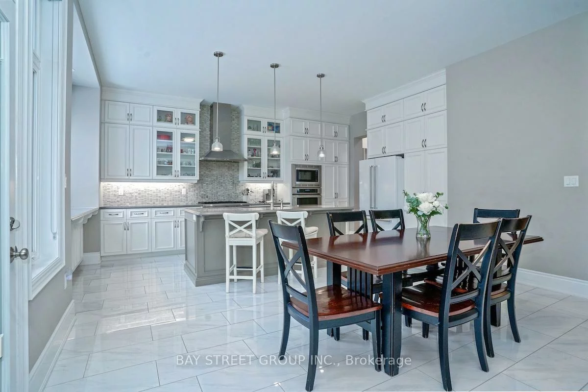 39, Cairns, King City, King