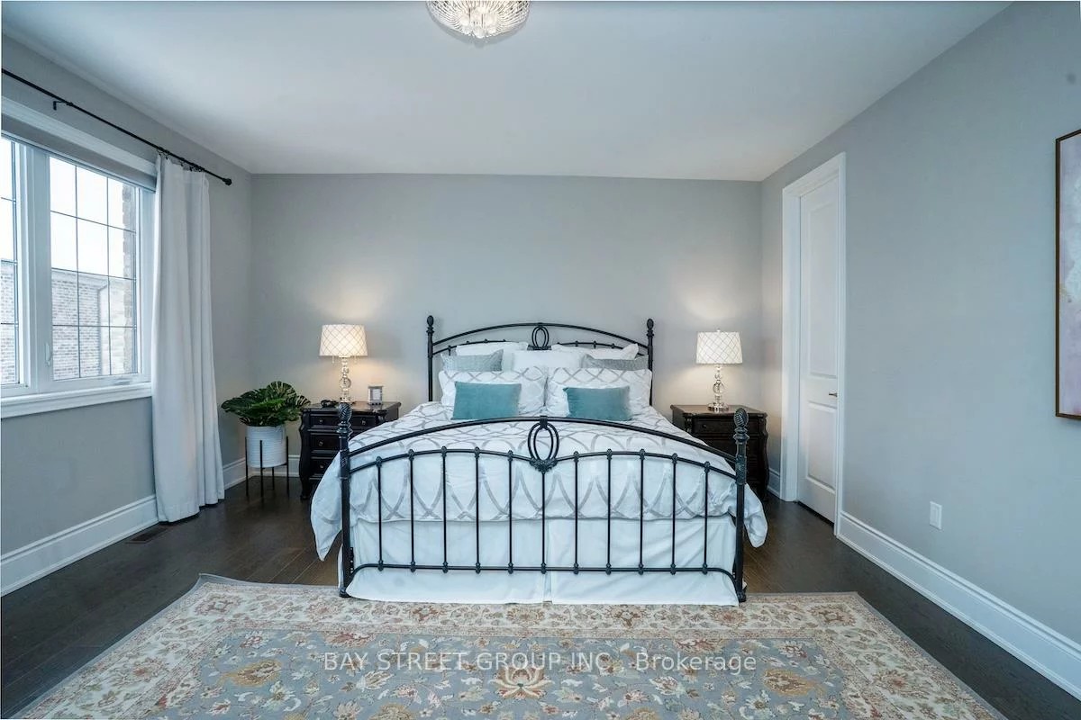 39, Cairns, King City, King