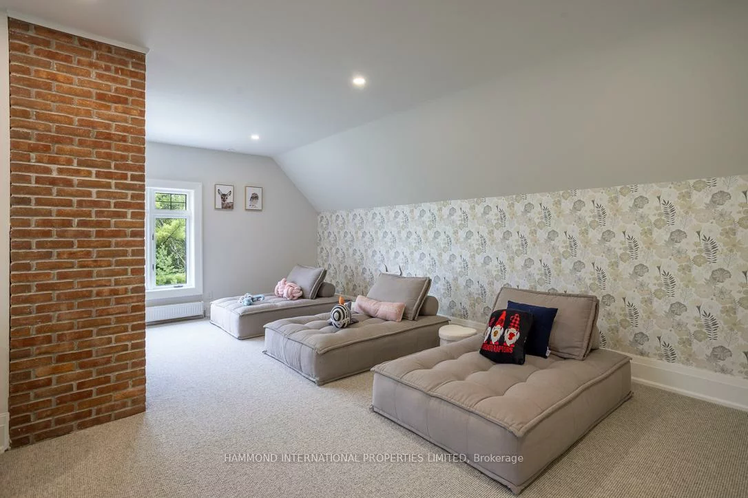 35, Kingswood, Rural King, King