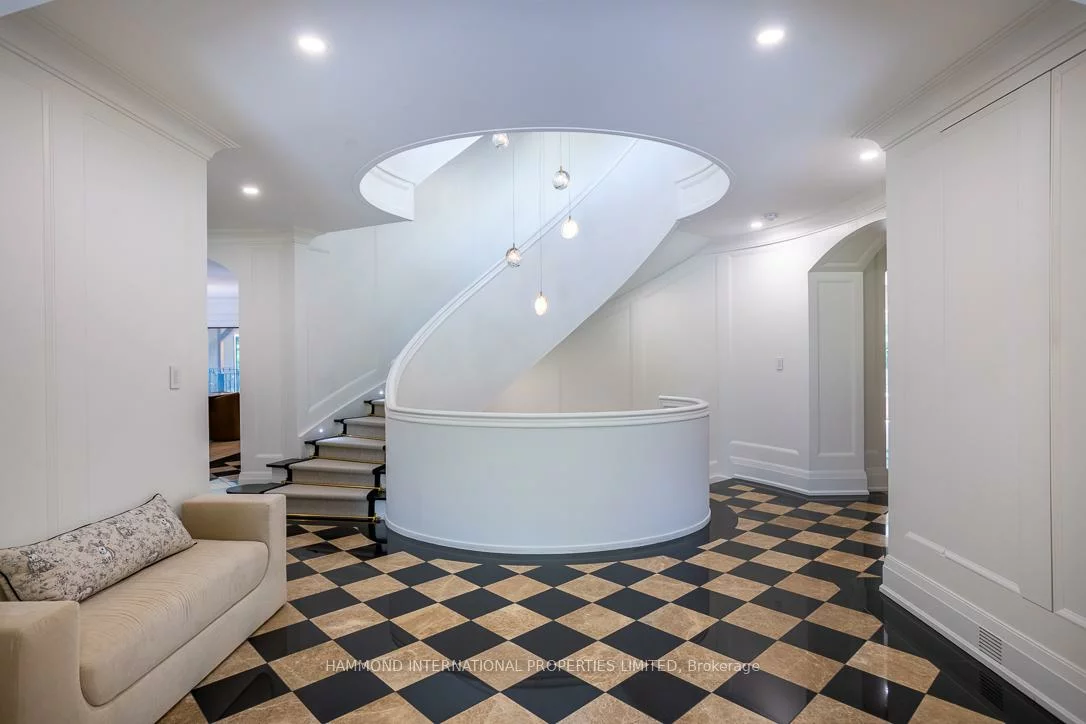 35, Kingswood, Rural King, King