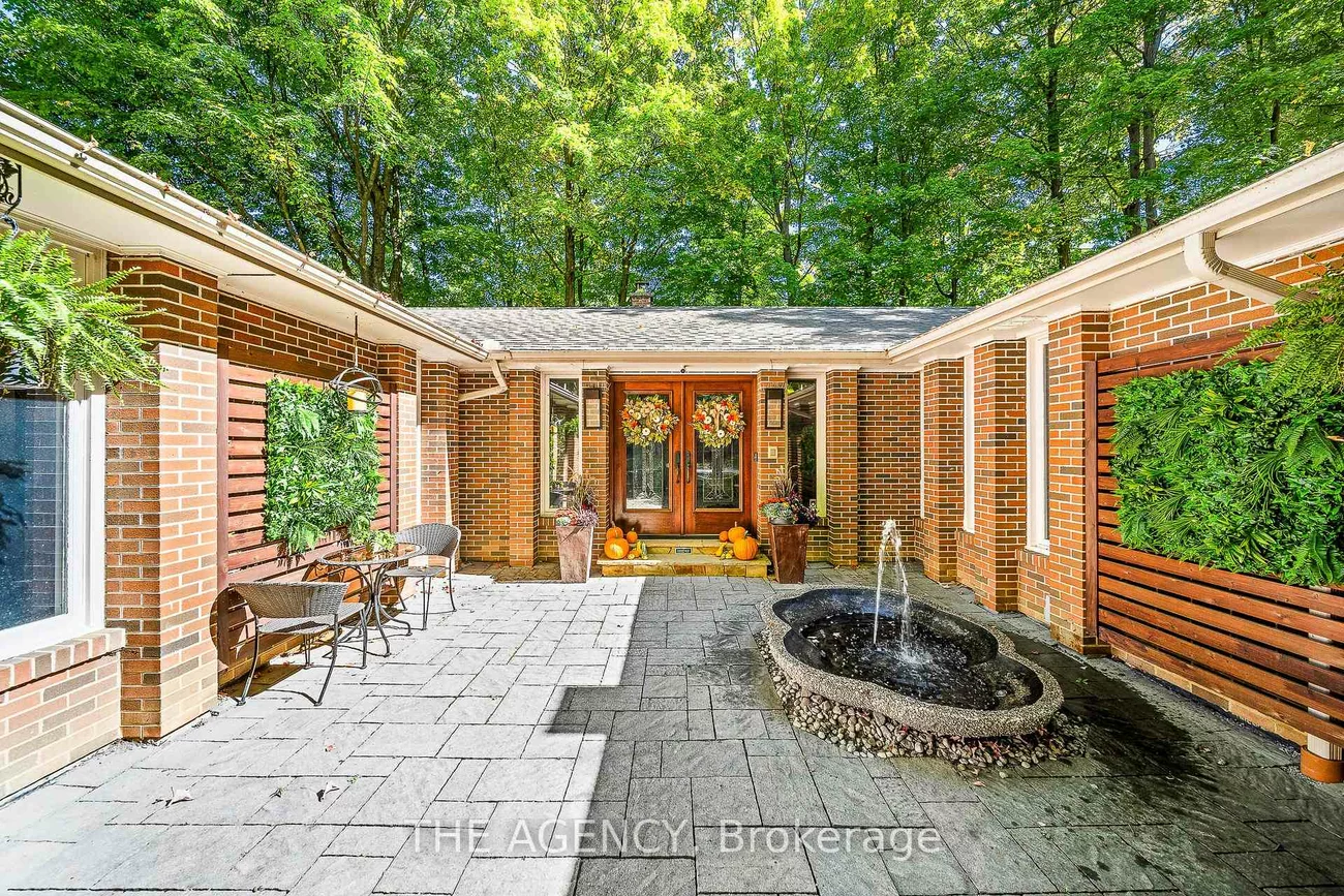 23, Cedarwood, Nobleton, King