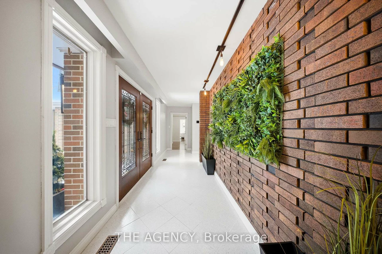 23, Cedarwood, Nobleton, King