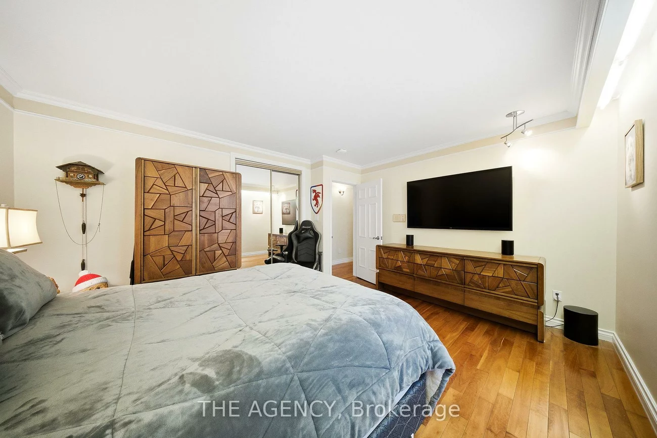 23, Cedarwood, Nobleton, King