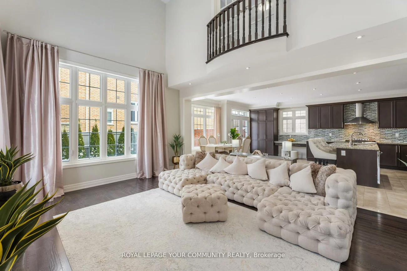 1, Terry View, King City, King