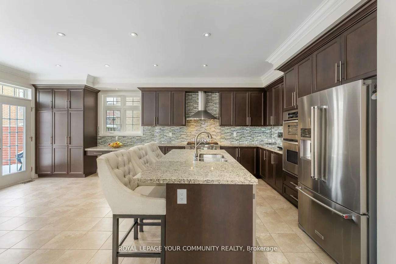 1, Terry View, King City, King