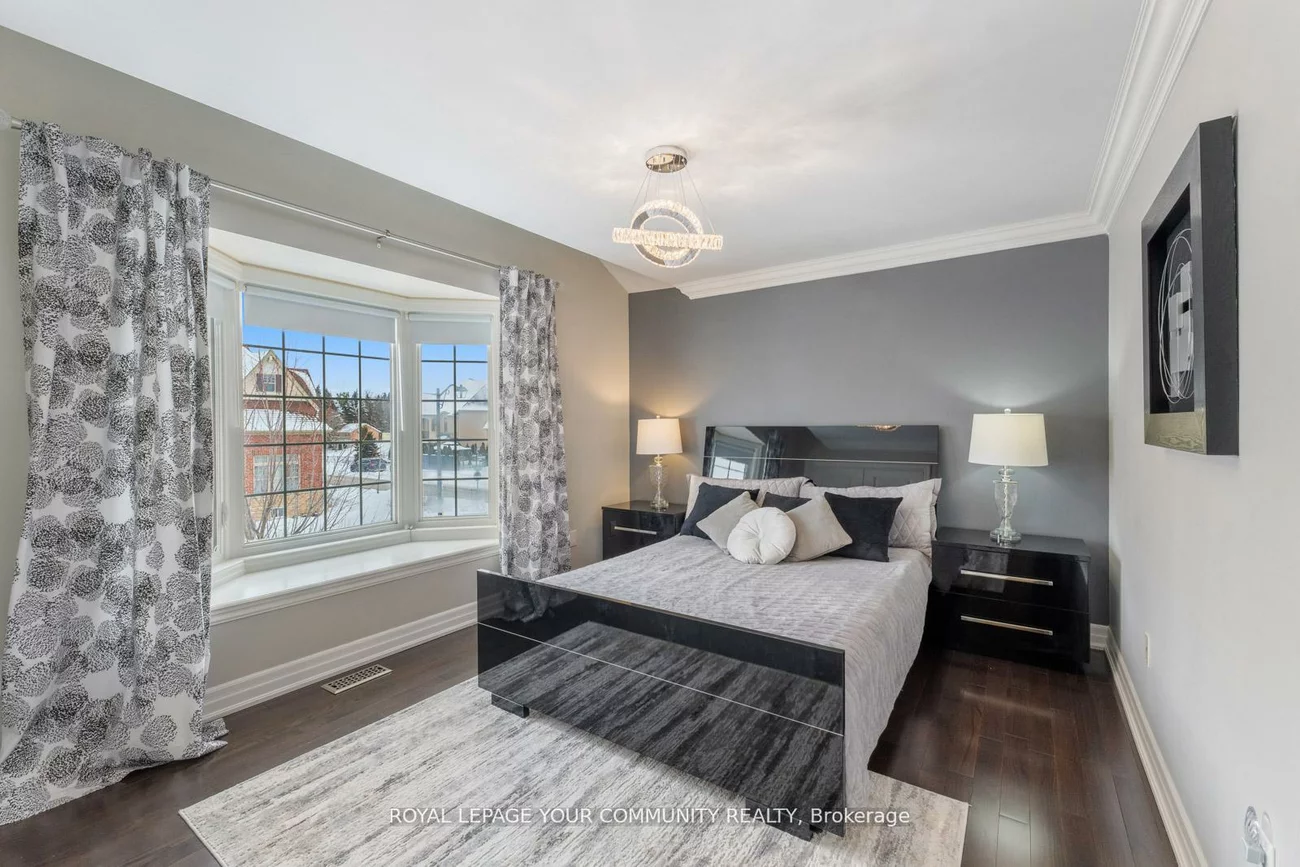 1, Terry View, King City, King