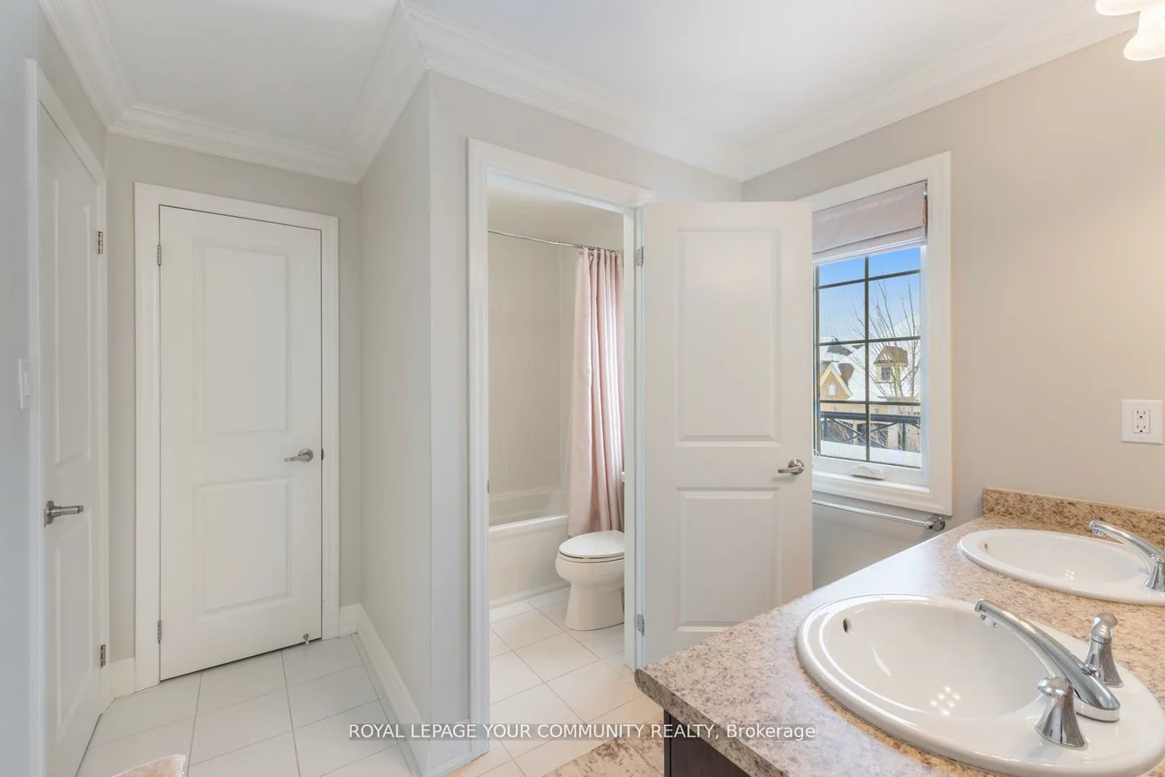 1, Terry View, King City, King