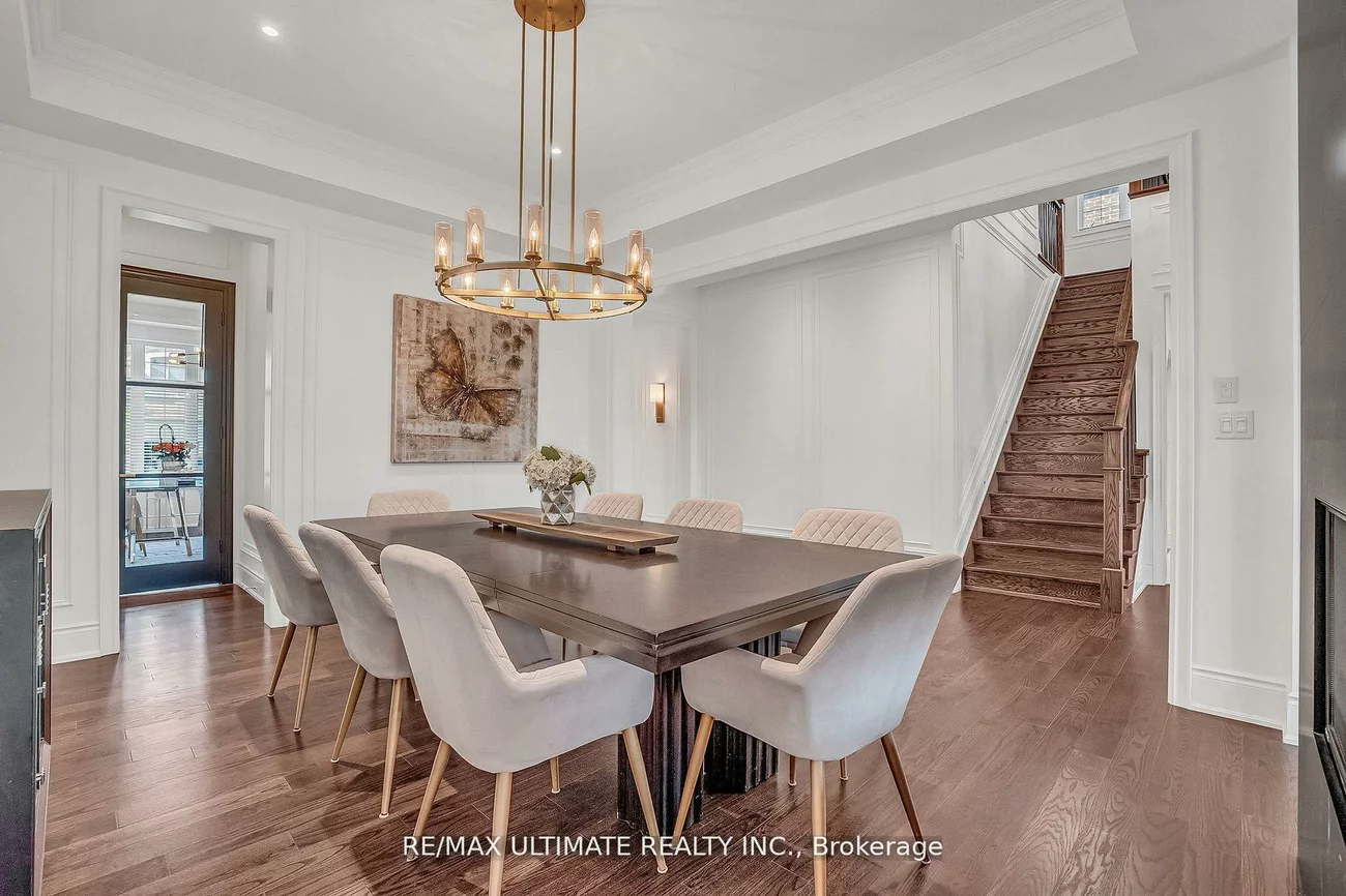 60, Cairns, King City, King