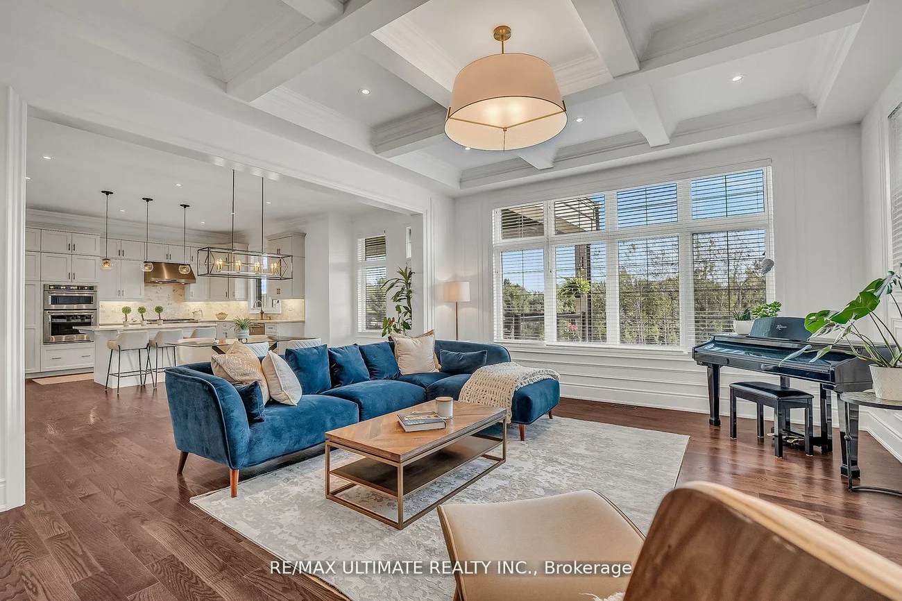 60, Cairns, King City, King