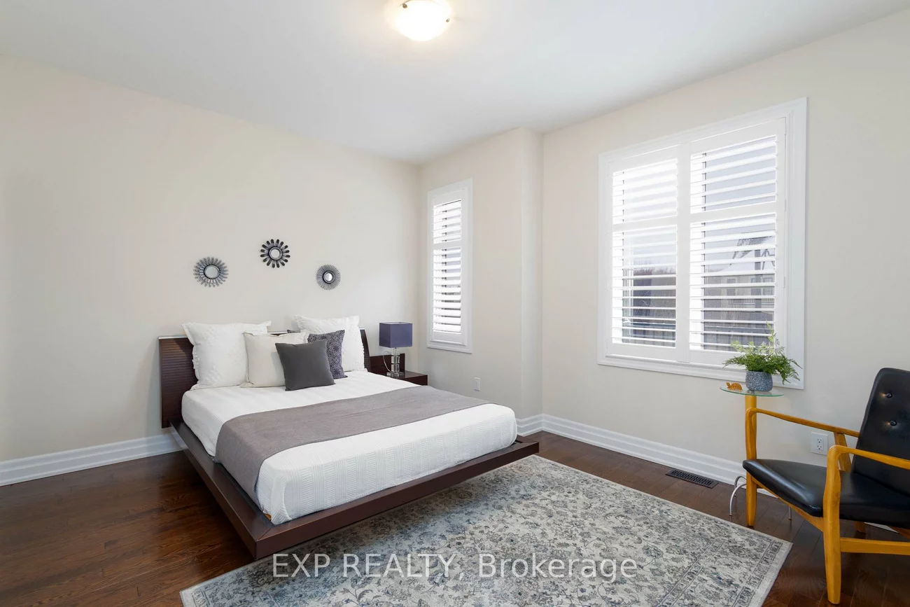 113, Burns, King City, King