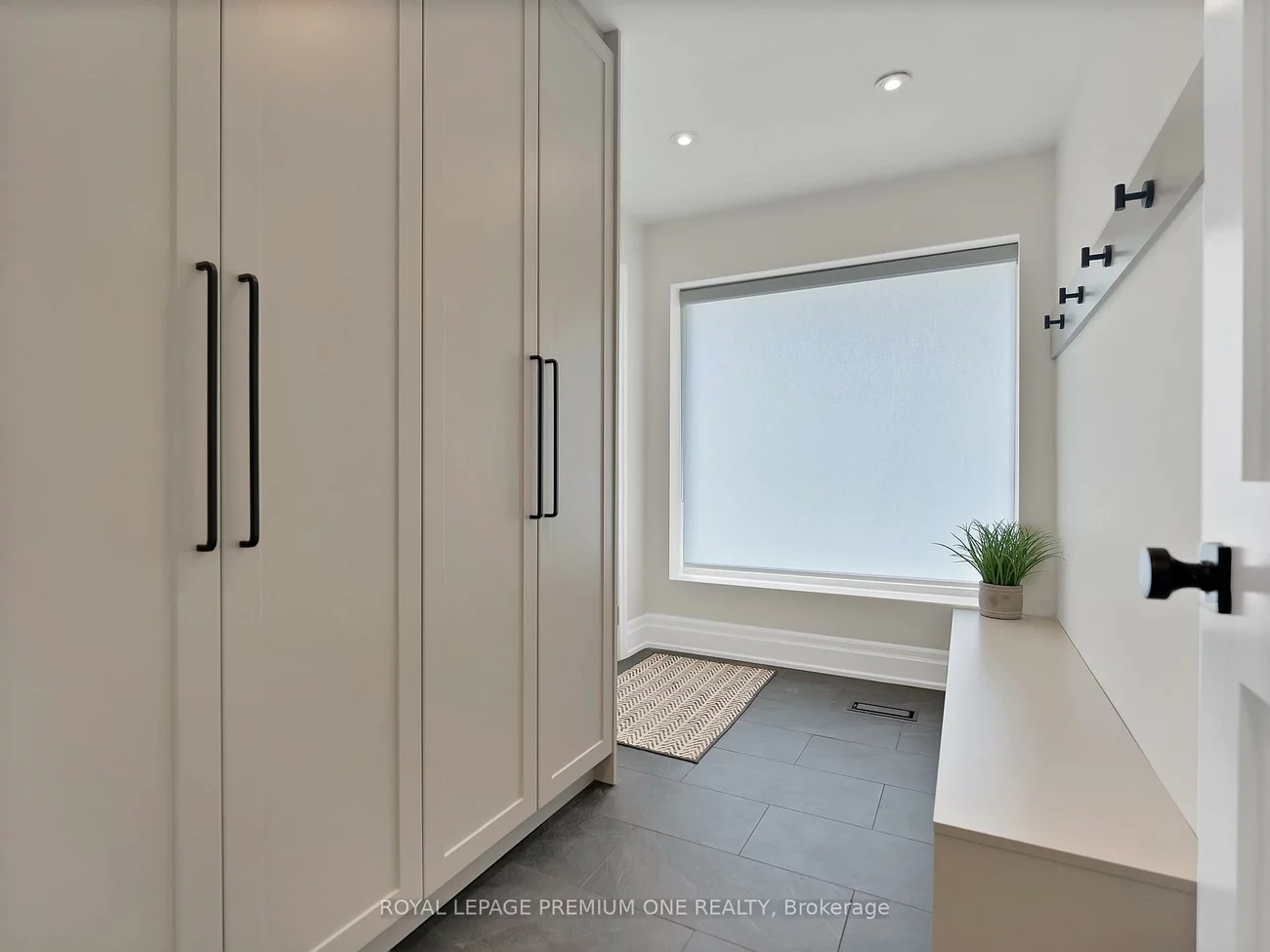 27, Cain, Nobleton, King