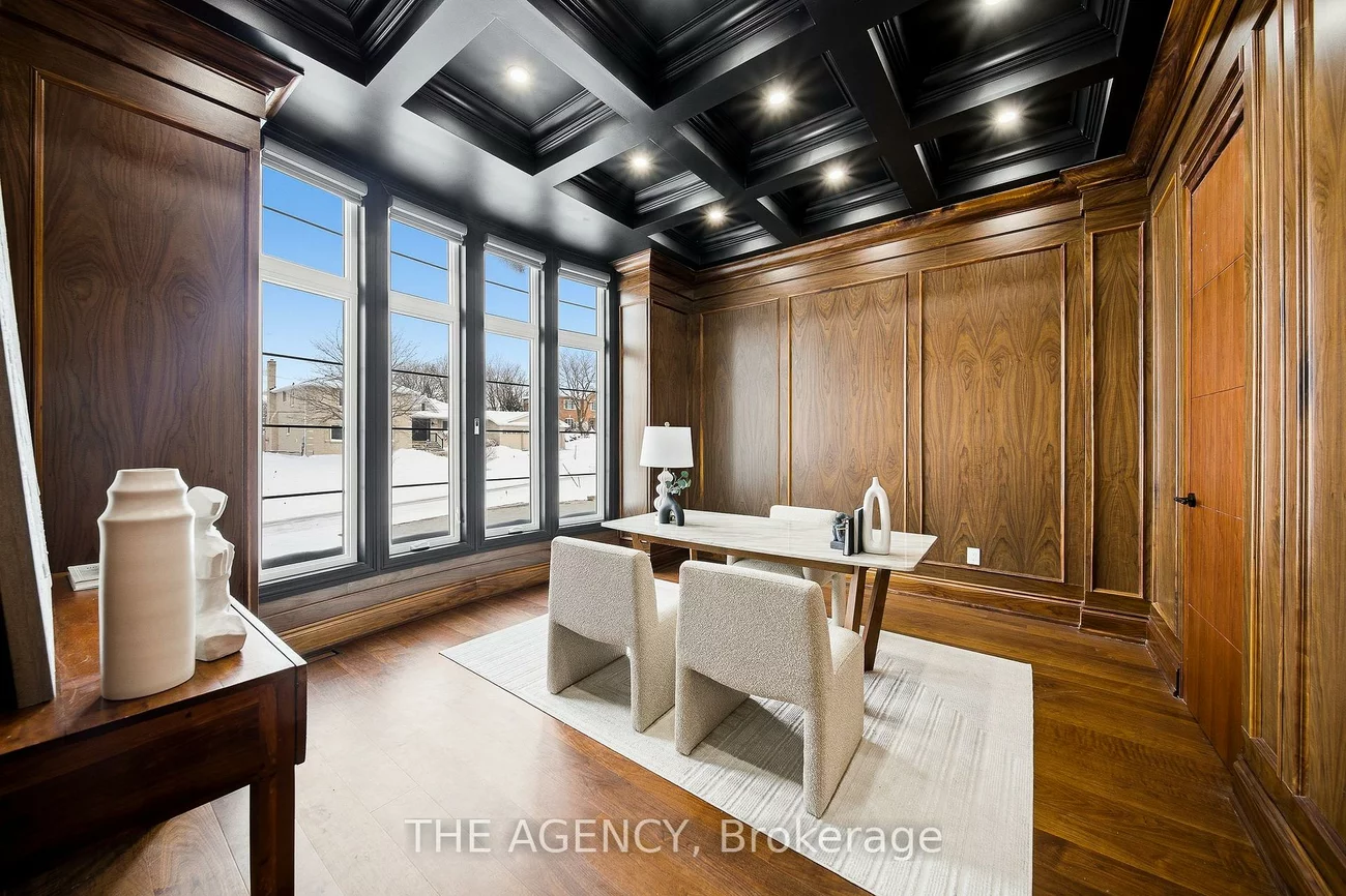 221, Burton Grove, King City, King