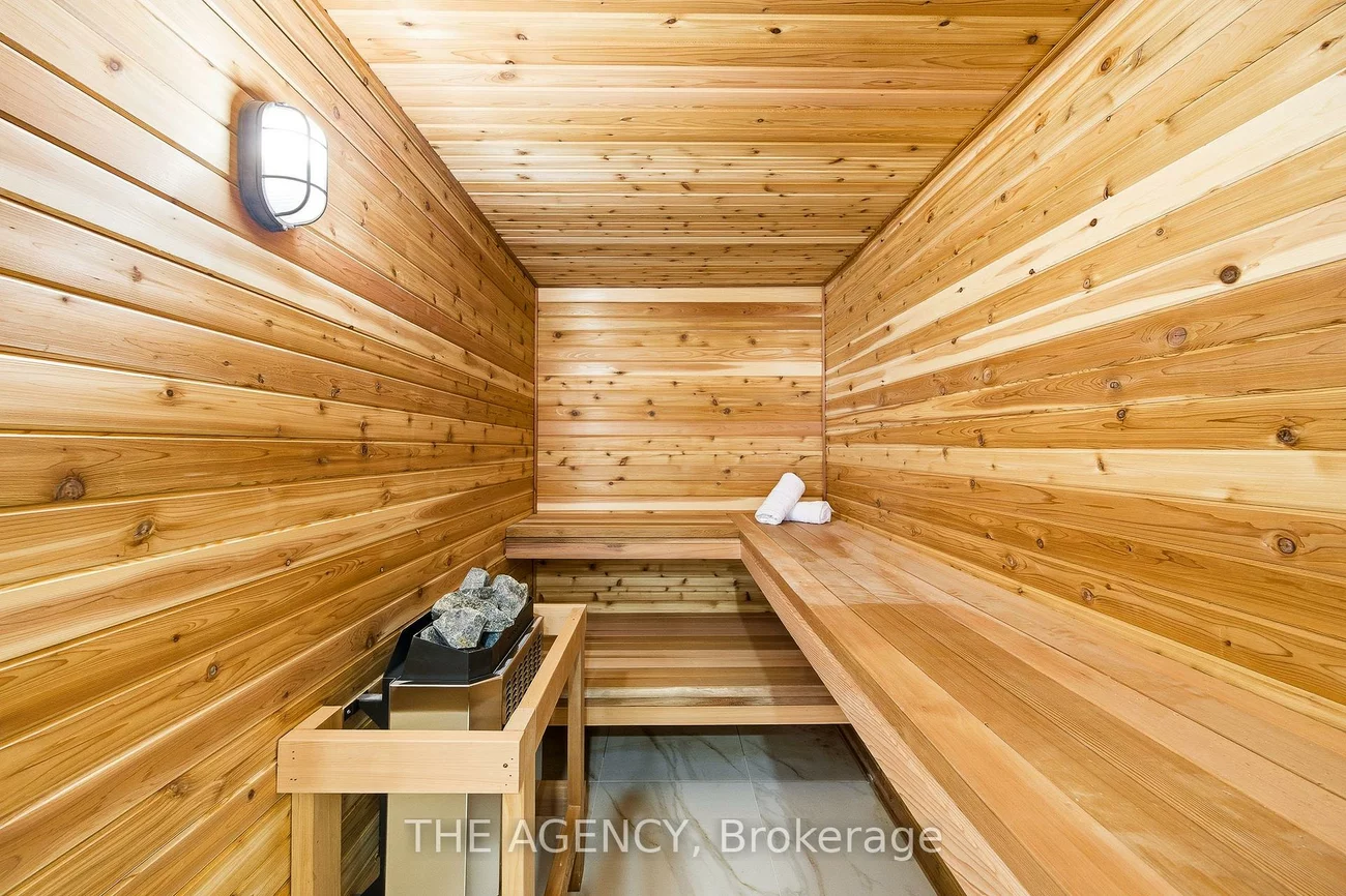 221, Burton Grove, King City, King