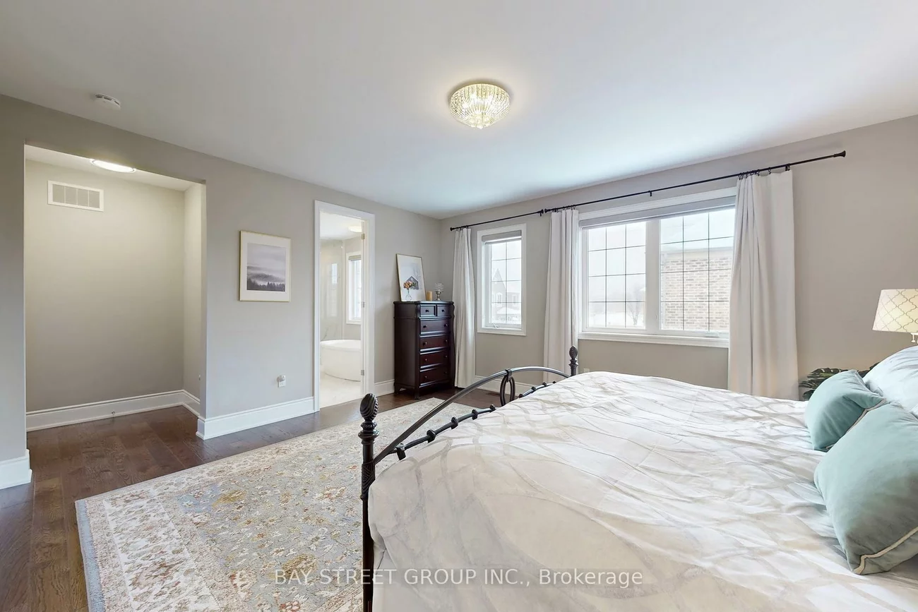 39, Cairns, King City, King