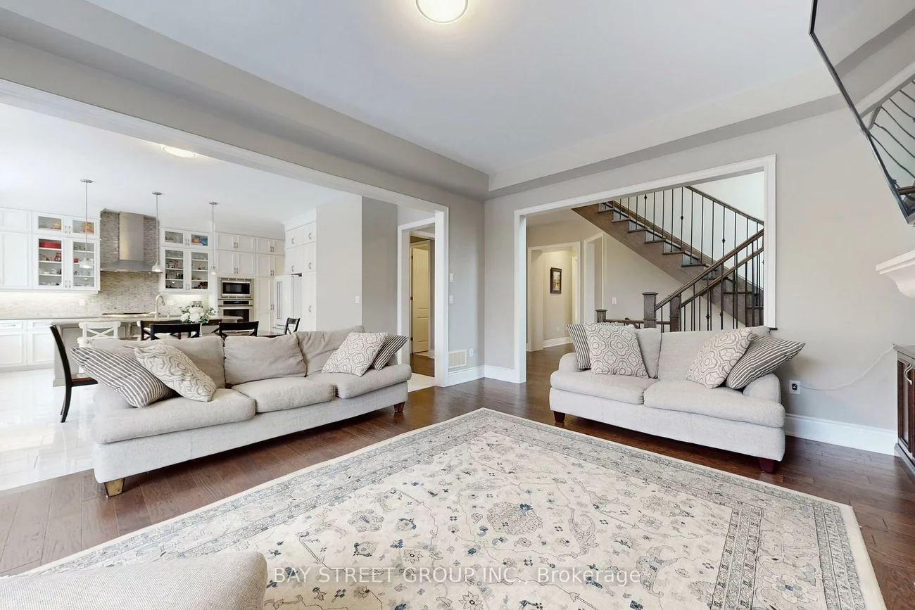 39, Cairns, King City, King