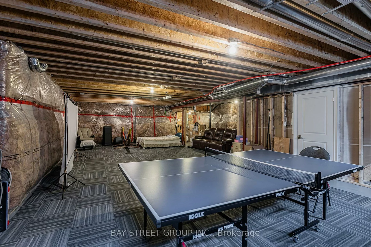 39, Cairns, King City, King