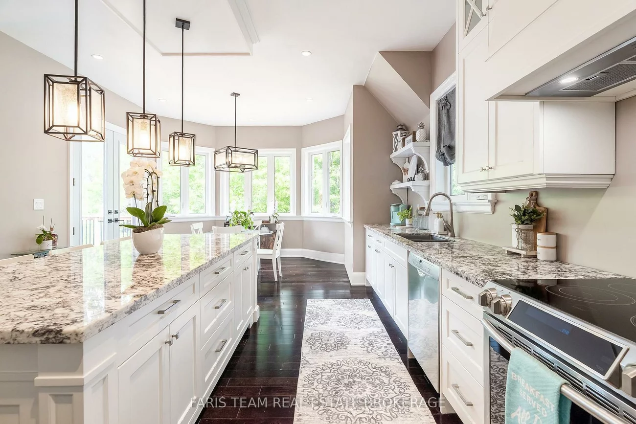 400, Lloyd's, Pottageville, King