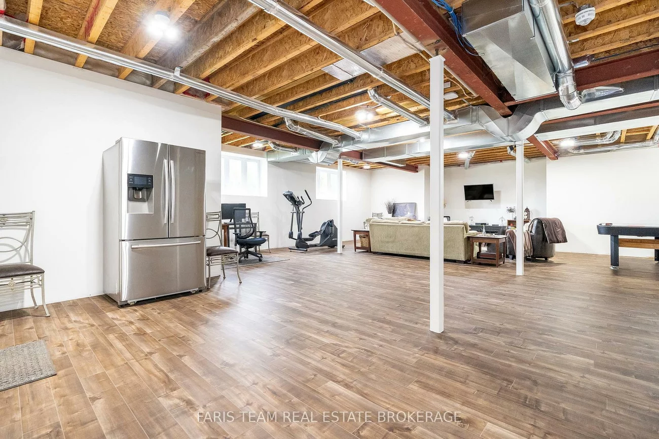 400, Lloyd's, Pottageville, King