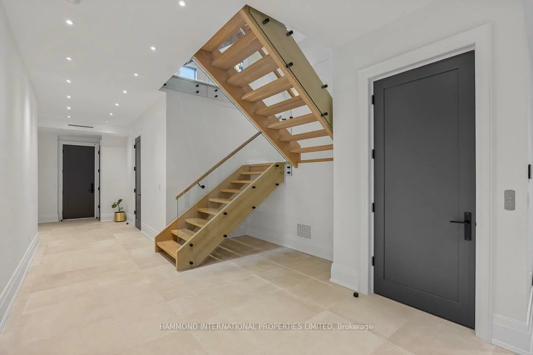 108, Hollingsworth, King City, King