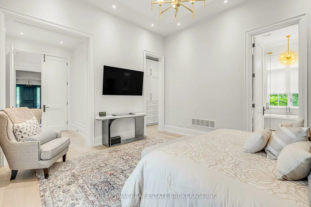 2600, 17th Sideroad, King City, King