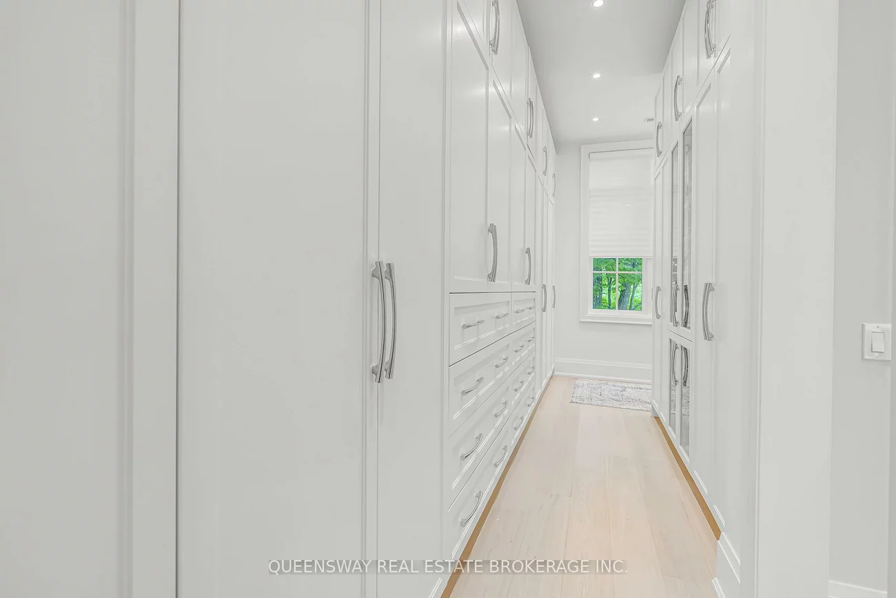 2600, 17th Sideroad, King City, King