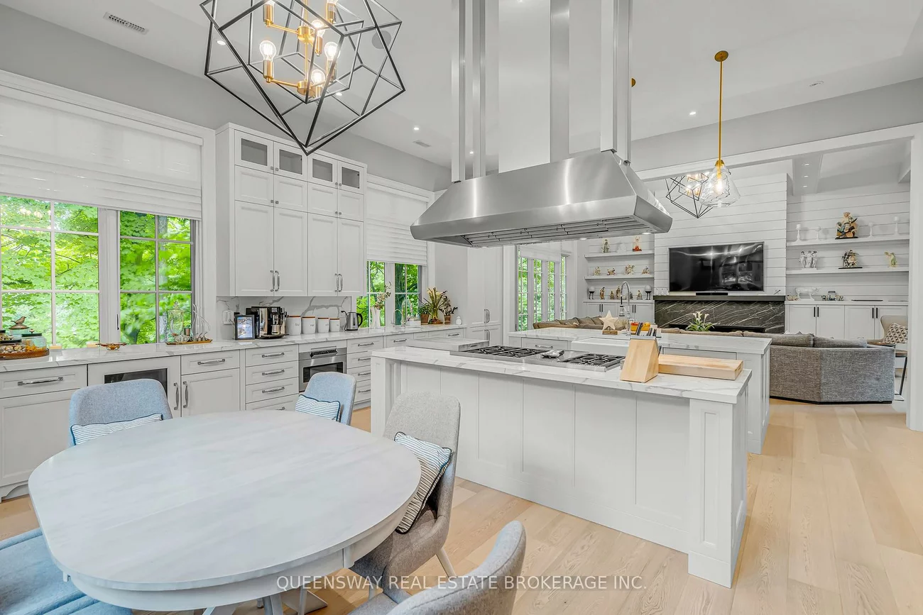 2600, 17th Sideroad, King City, King