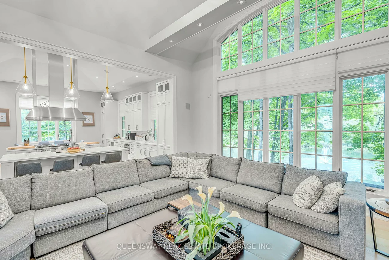 2600, 17th Sideroad, King City, King