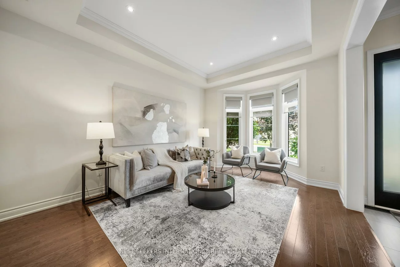 9, Larkin, Nobleton, King