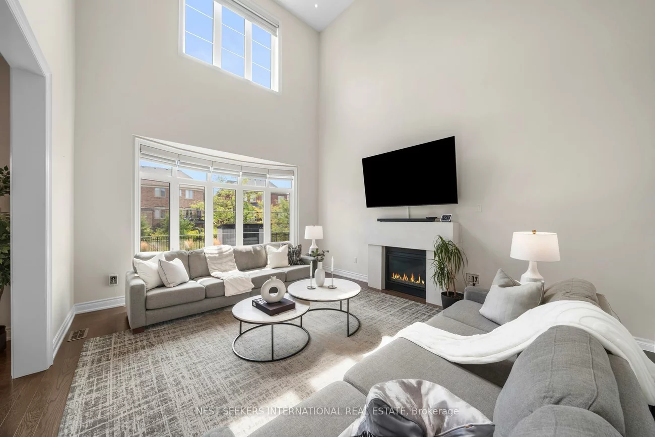 9, Larkin, Nobleton, King