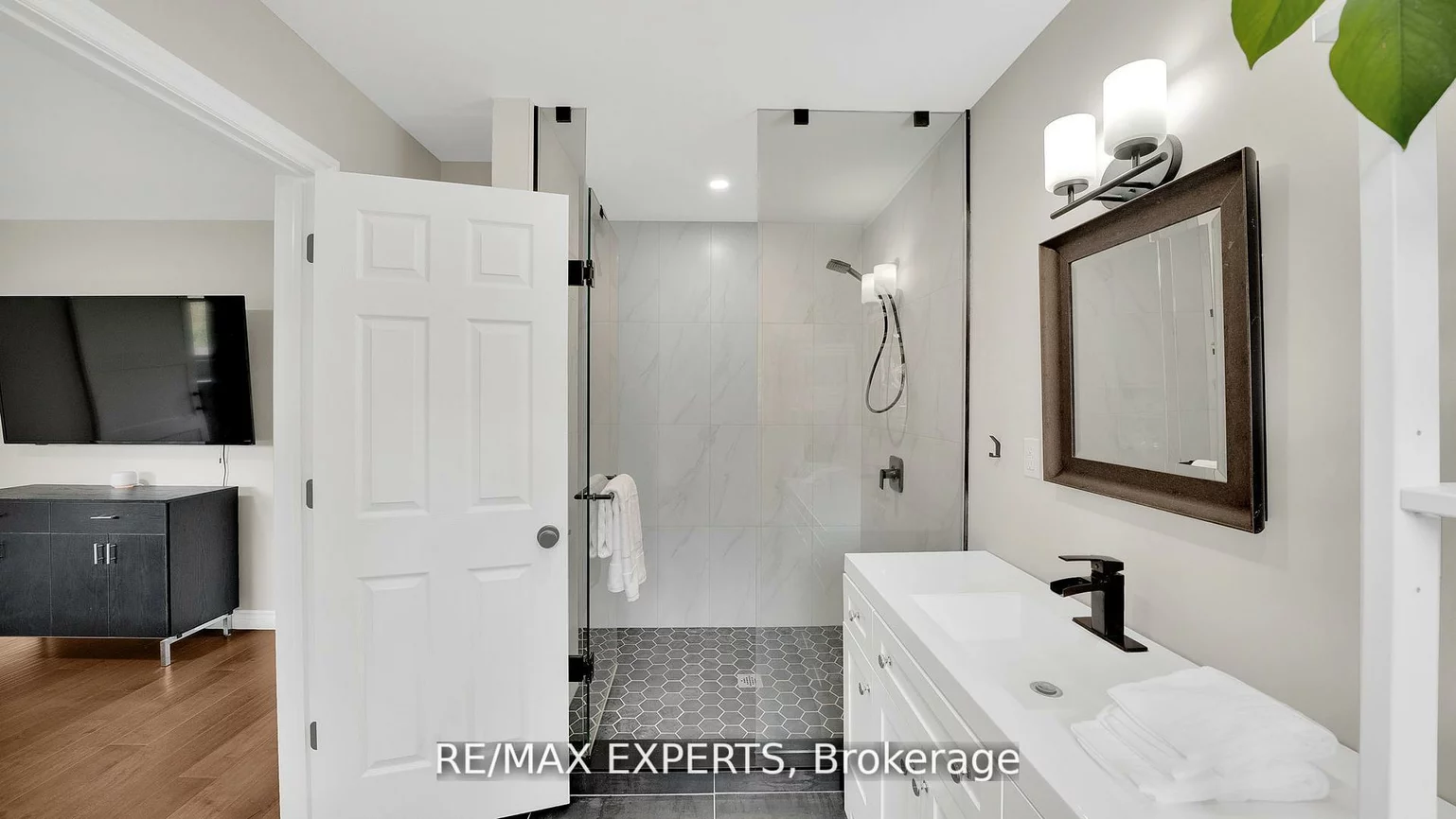 26, Wellar, Nobleton, King