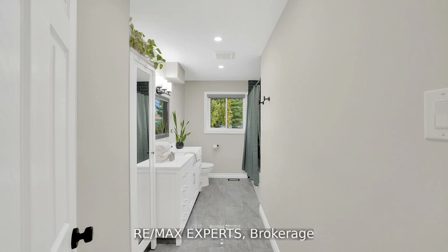 26, Wellar, Nobleton, King