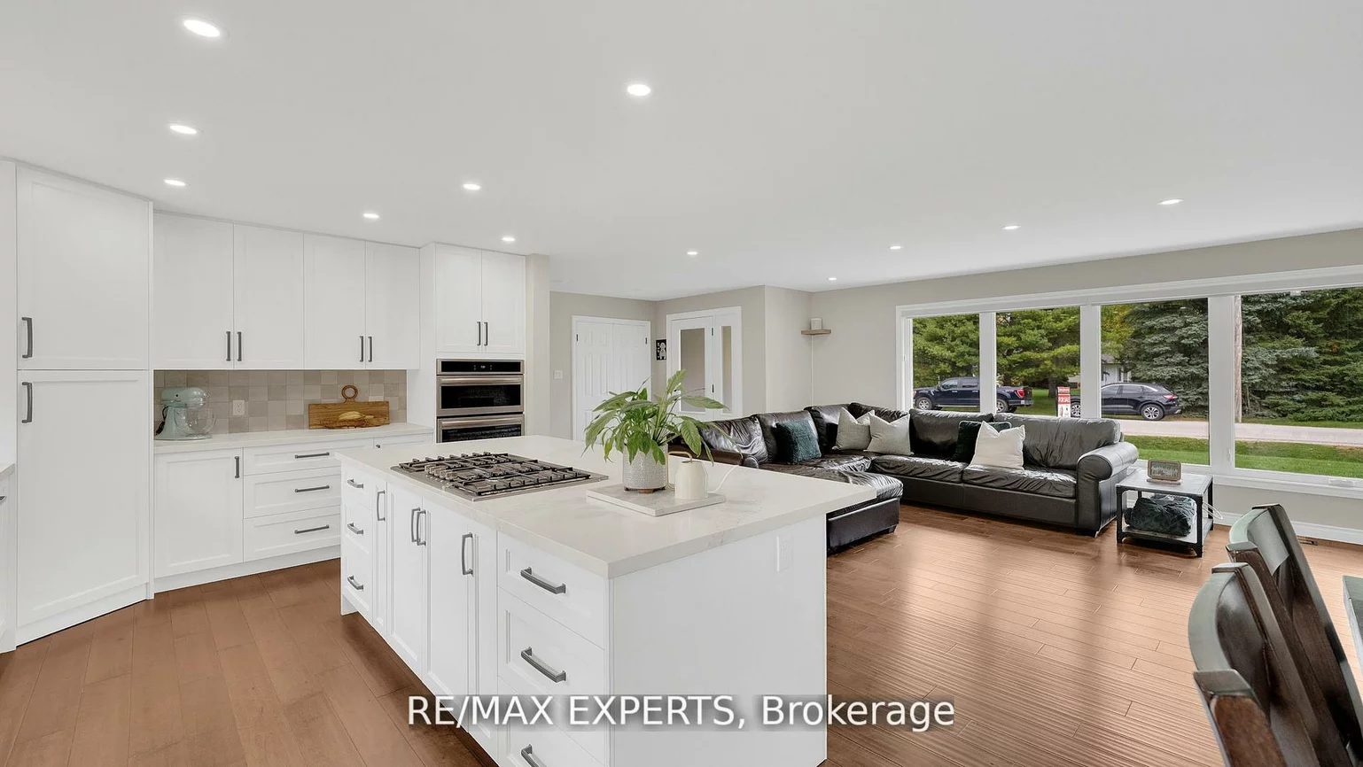 26, Wellar, Nobleton, King