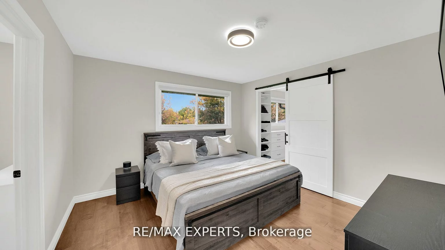 26, Wellar, Nobleton, King