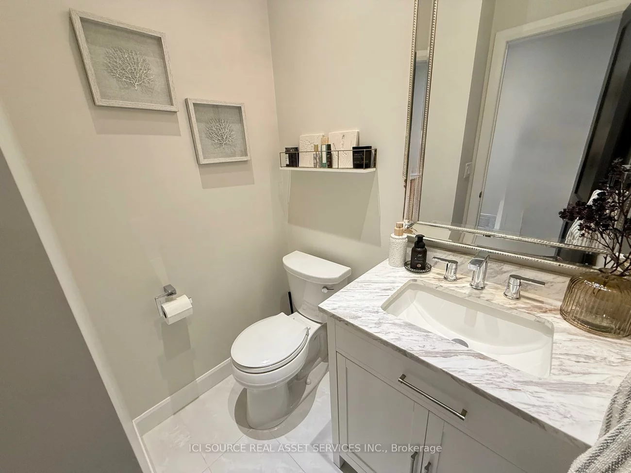 33, Hazelbury, Nobleton, King