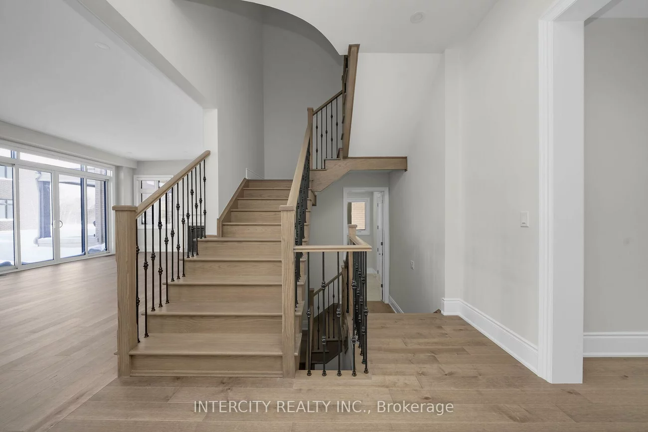 20, Saxby Farm, King City, King