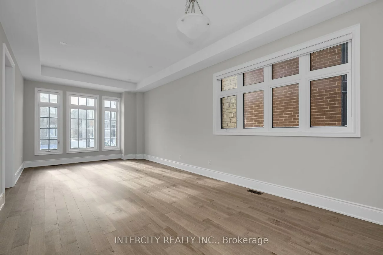 20, Saxby Farm, King City, King