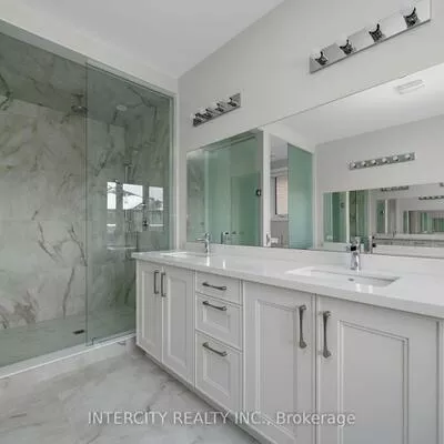 20, Saxby Farm, King City, King